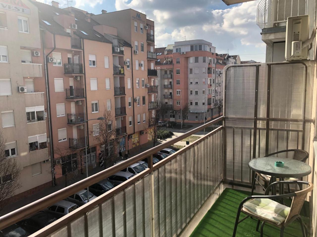 Apartman Ivana Apartment Novi Sad Exterior photo